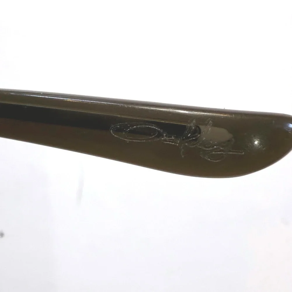 Oakley Elmont Aviator Sunglasses Silver Chrome Frame Grey Lens OO4054